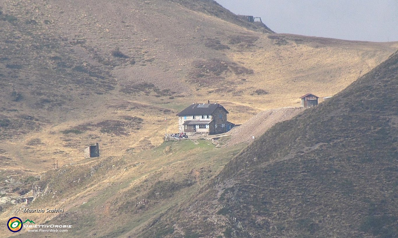 36 Il Rifugio Grassi....JPG